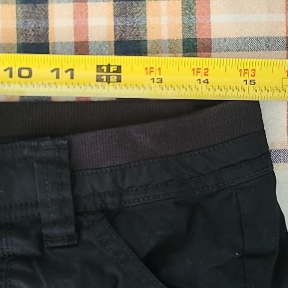 St. Johnson Bay size 8, black shorts - Picture 7 of 8